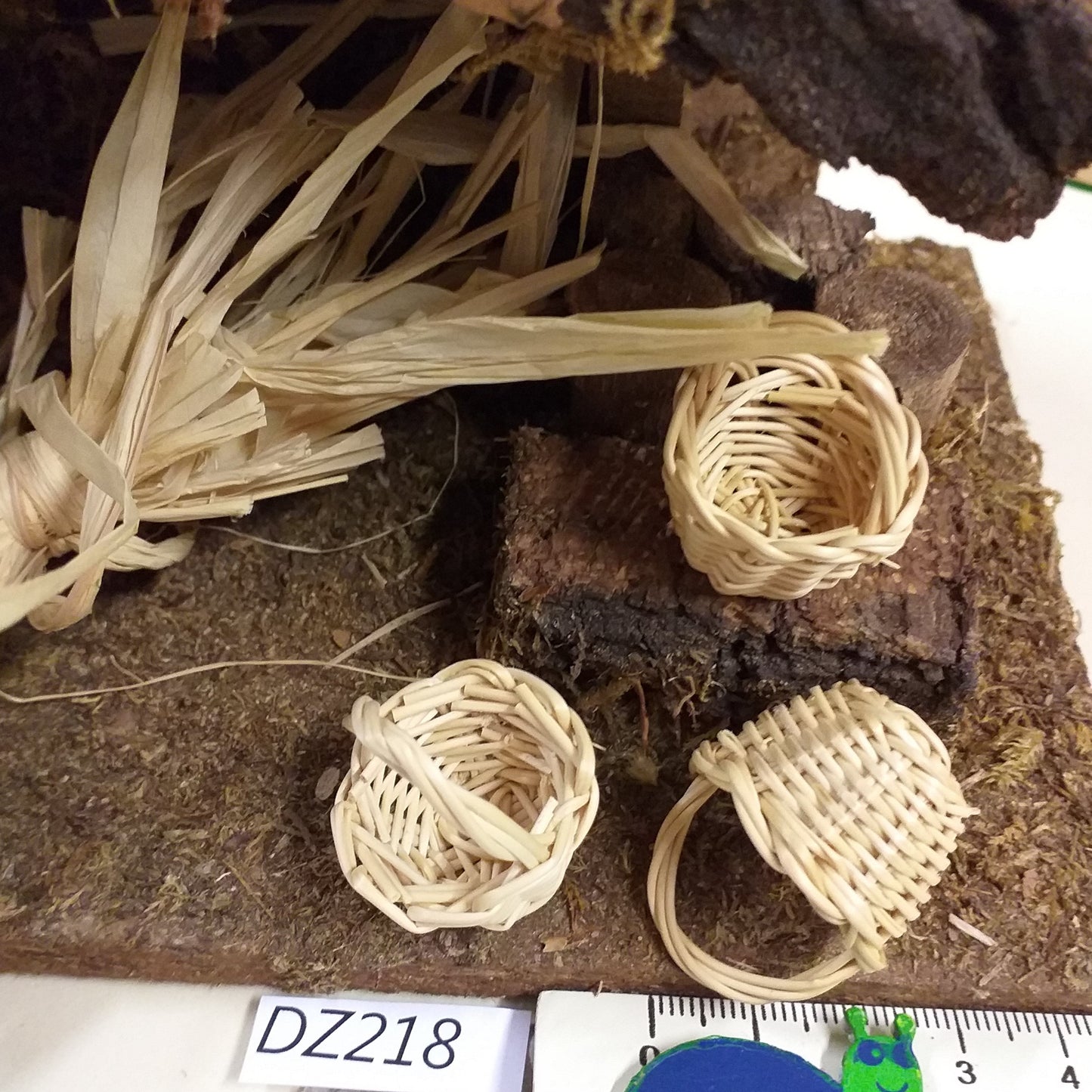 DZ218 cestini attrezzi da lavoro Presepe utensili arnesi miniature uso mestieri agricoli accessori fai da te micro giardino arredo bonsai piante hobby creativi casa bambole alberi perline