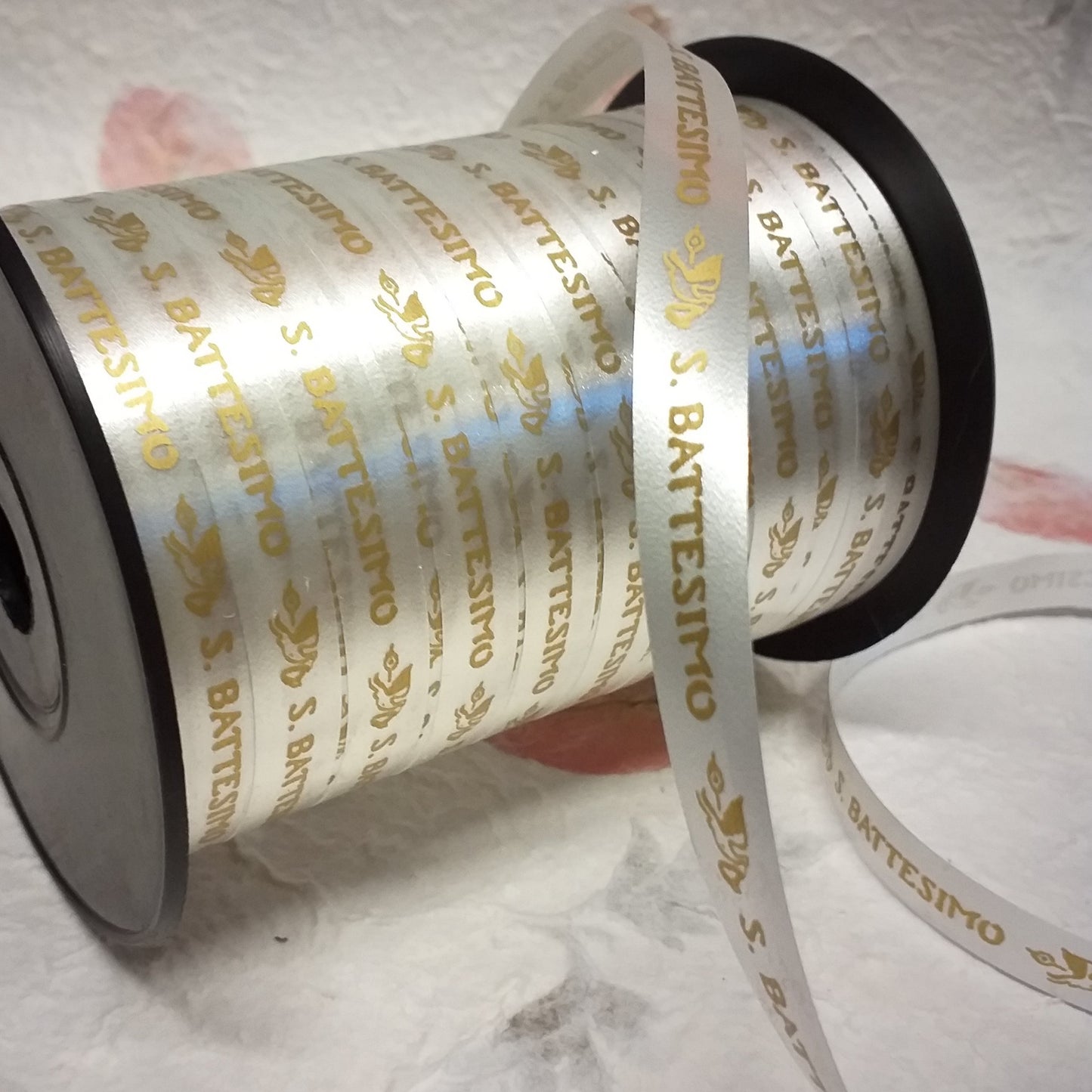 nastro uso bomboniere fai da te e confettata in carta stampato scritta dorata Battesimo simboli