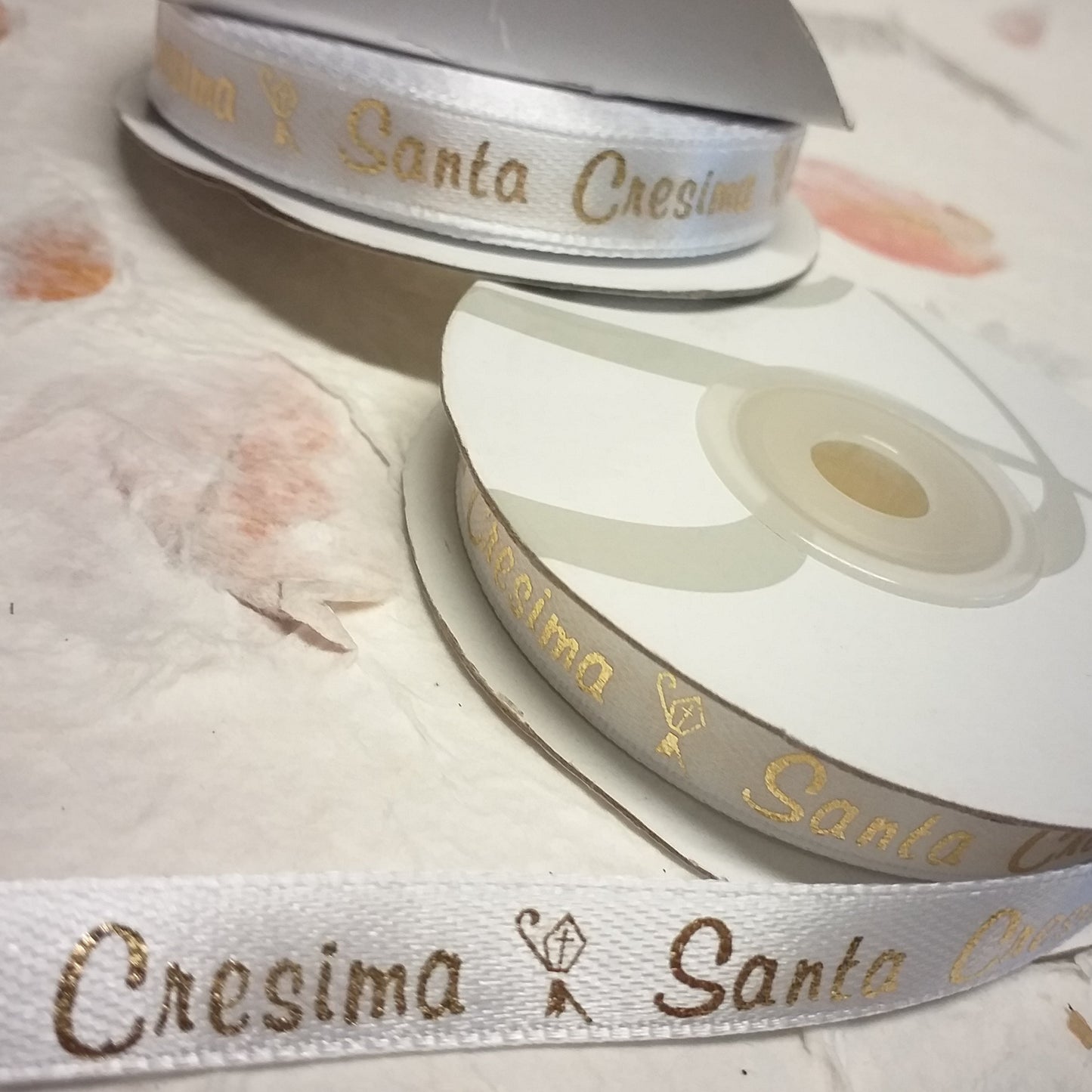 nastro raso bianco stampato colore oro scritta Santa Cresima simboli calice Mitria Pastorale vescovo