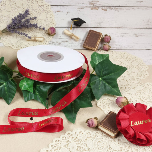 nastro raso rosso scritta dorata stampato laurea fai da te bomboniere decorazioni packaging confezioni regalo laureato aprifesta segnaposto