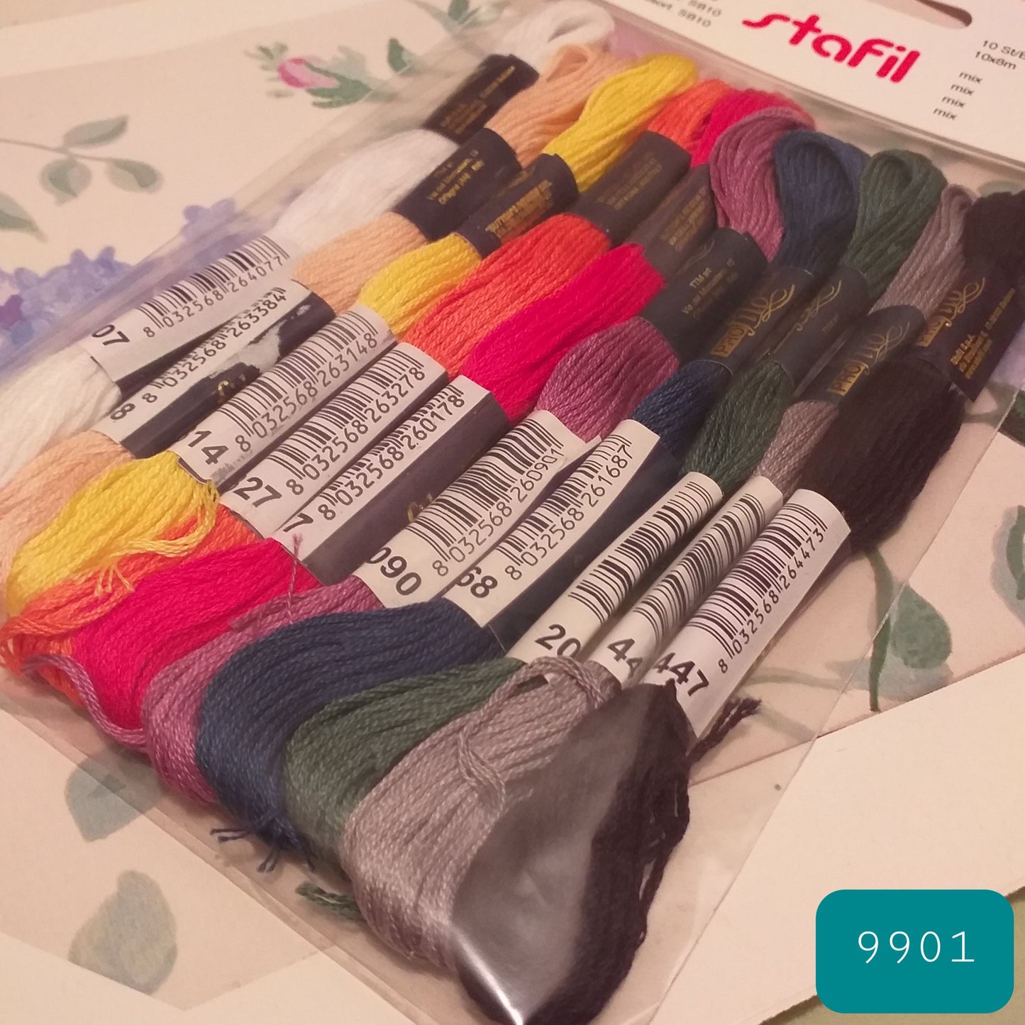 offerta Profilo matassine di cotone da ricamo filo moulinè punto croce economico filato stafil 10 colori primari