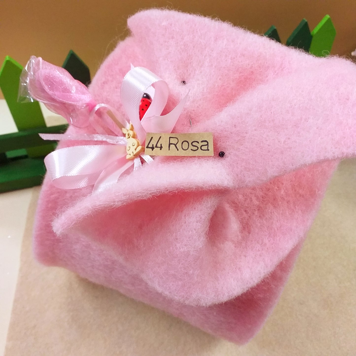 rosa baby 44 tessuto stoffa feltro di pura lana cotta modellabile uso lavoretti natalizi creare bambola di Bartolino Natale addobbi decorazioni streghetta befanella Halloween gnomi del bosco primavera pasquali