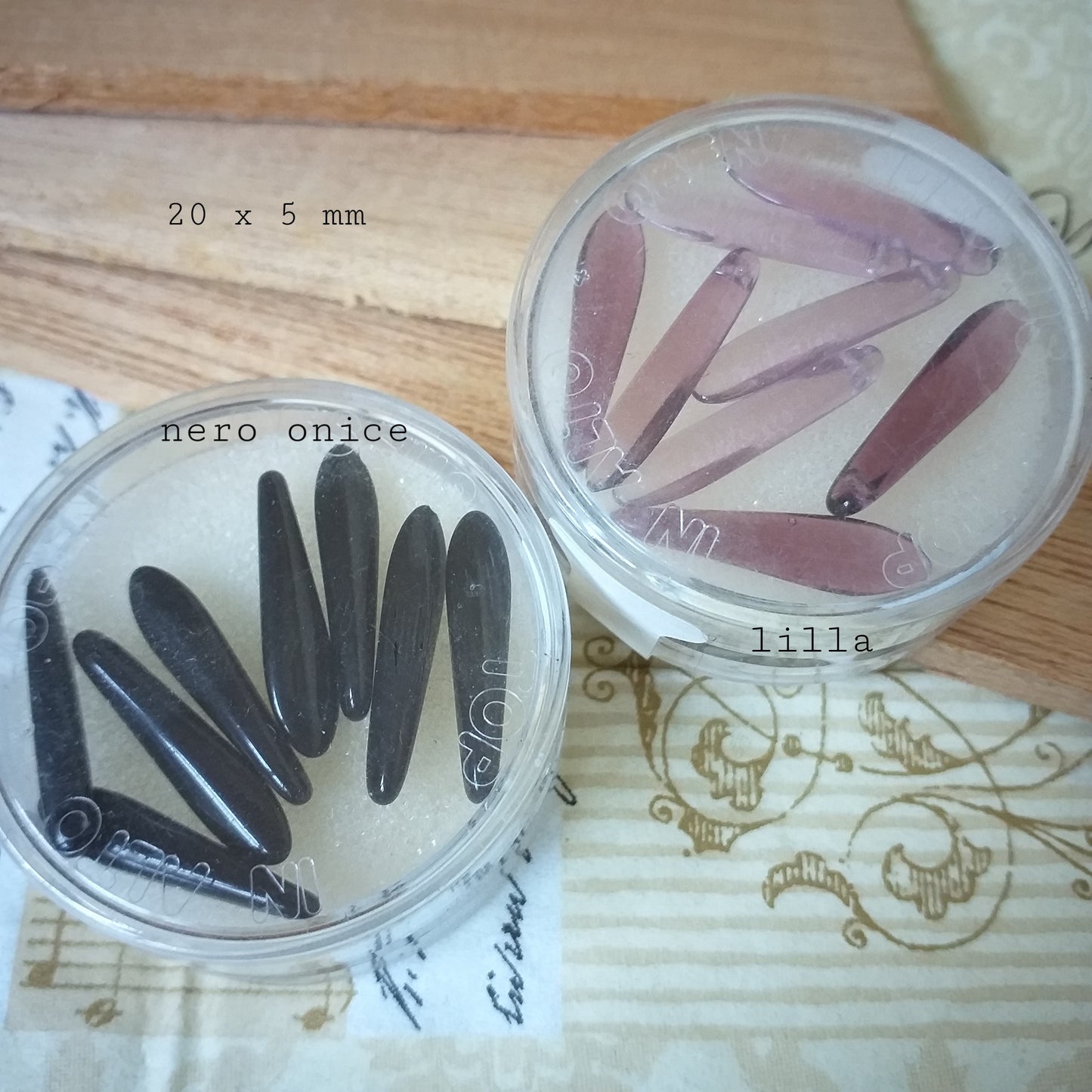 perline gocce per orecchini forma frange perle vetro 20 x 5 lilla viola nero onice uso fai da te bigiotteria creazioni gioielli bijoux