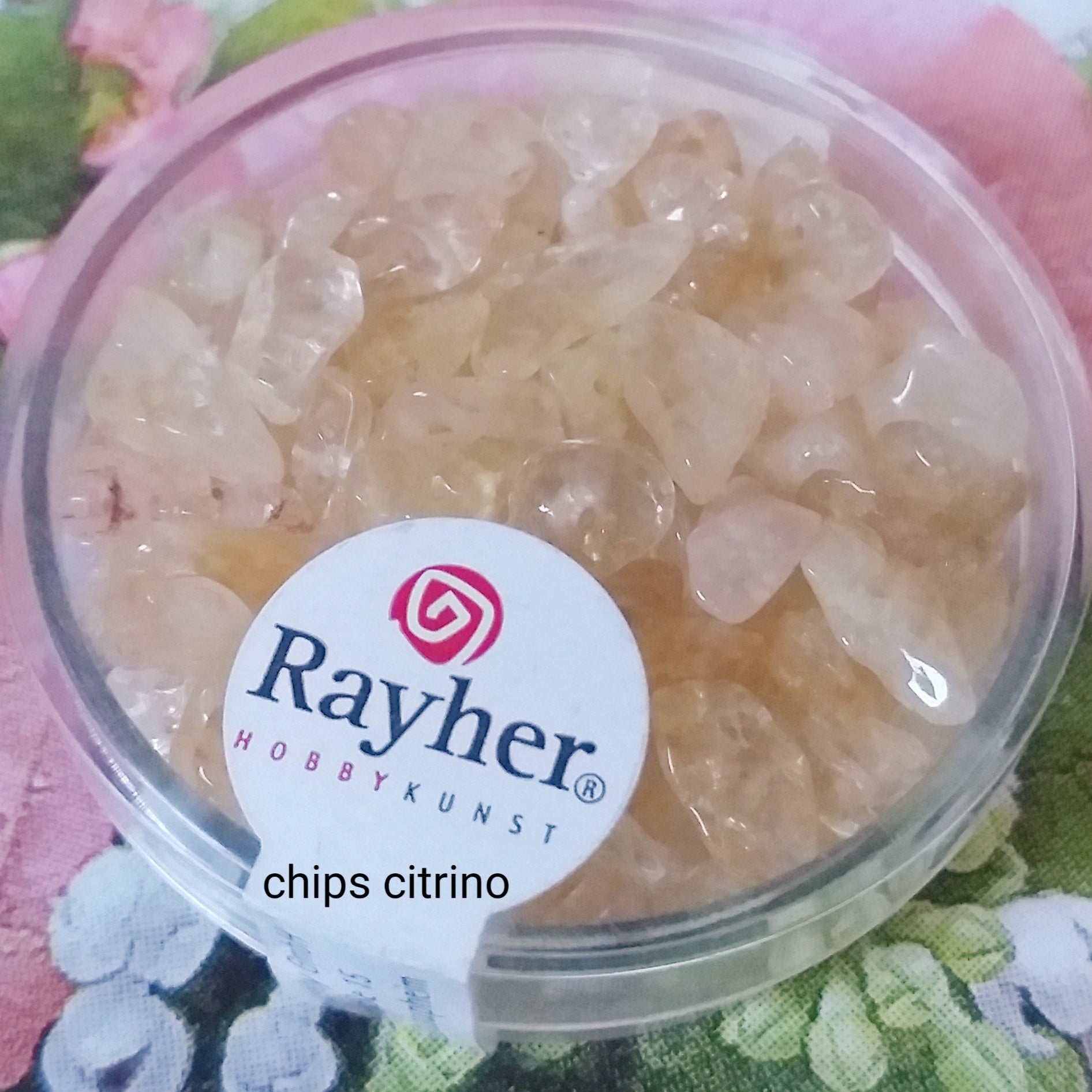 scaglie frammenti schegge chips citrino pietre dure e semipreziose bijoux bracciali lavorazione anelli orecchini di perline