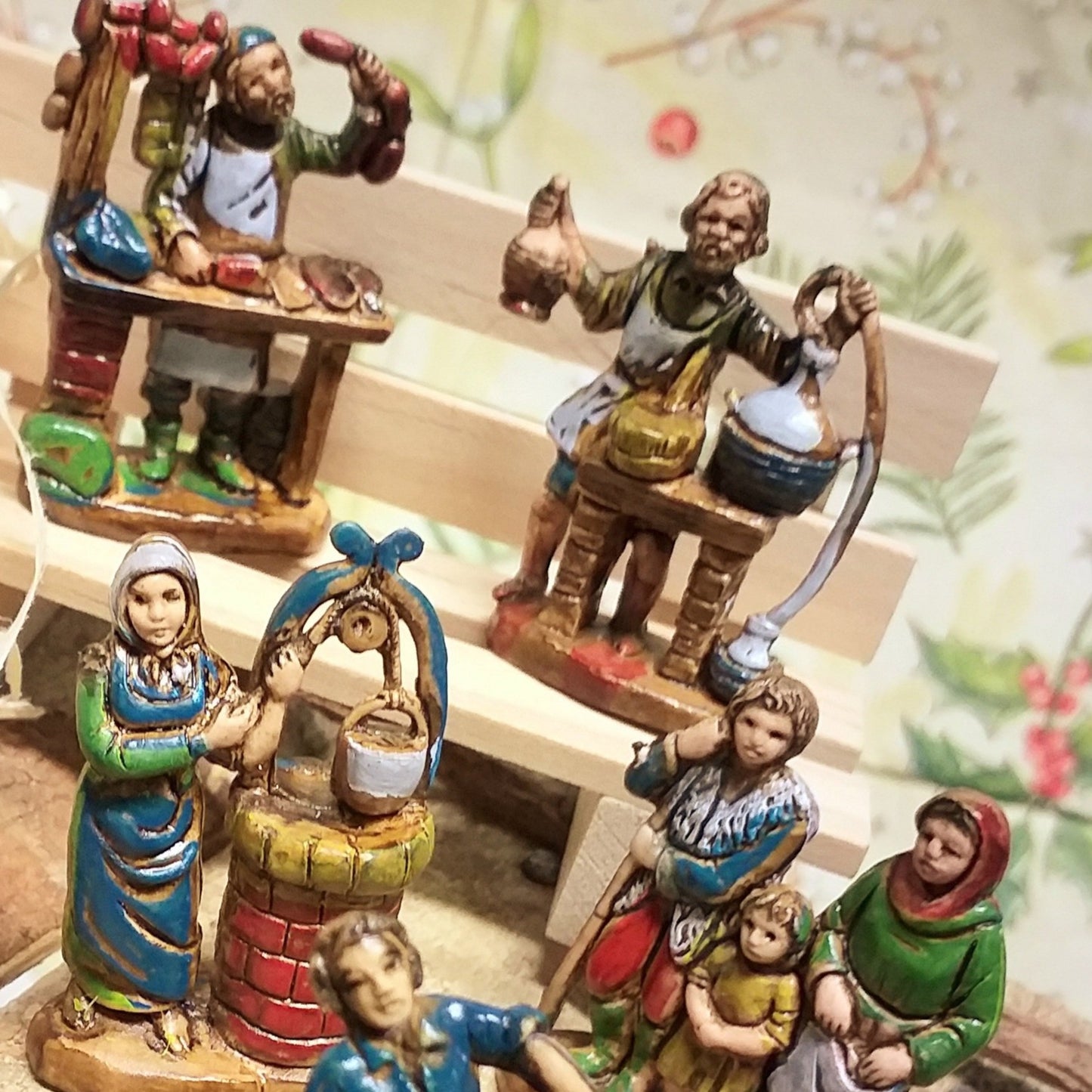 stock pastori contadini artigiani Presepe statuine piccole economiche miniature mini giardino figuranti arti e mestieri ambiente natalizio presepiale lavandaia oste macellaio