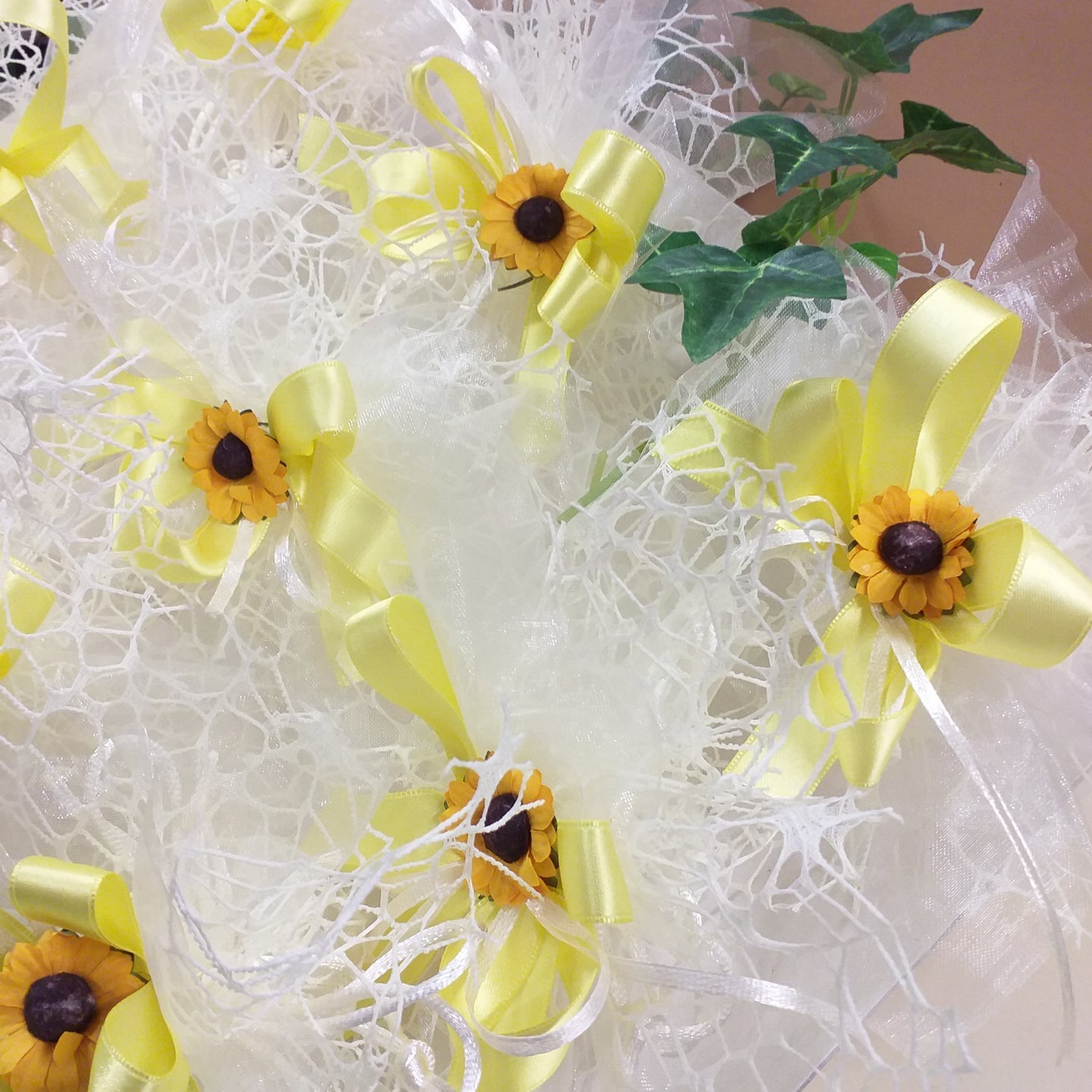 confetteria online rete tulle sacchetti matrimonio coccarda girasoli bomboniere confezionate confetti bigliettino stampato o kit fai da te