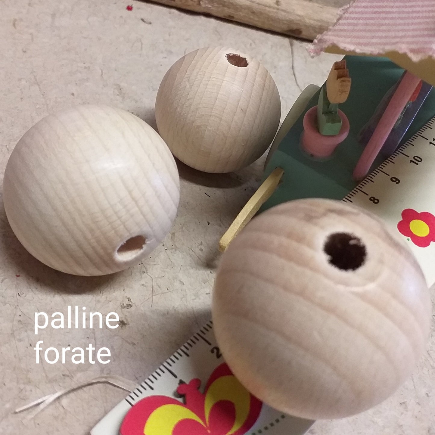 perle sfere palline oggetti legno con foro buco passante forate grandi uso creare testine faccine con visetti gnomi folletti bambole angioletti angeli fai da te lavoretti creativi natalizi bambini