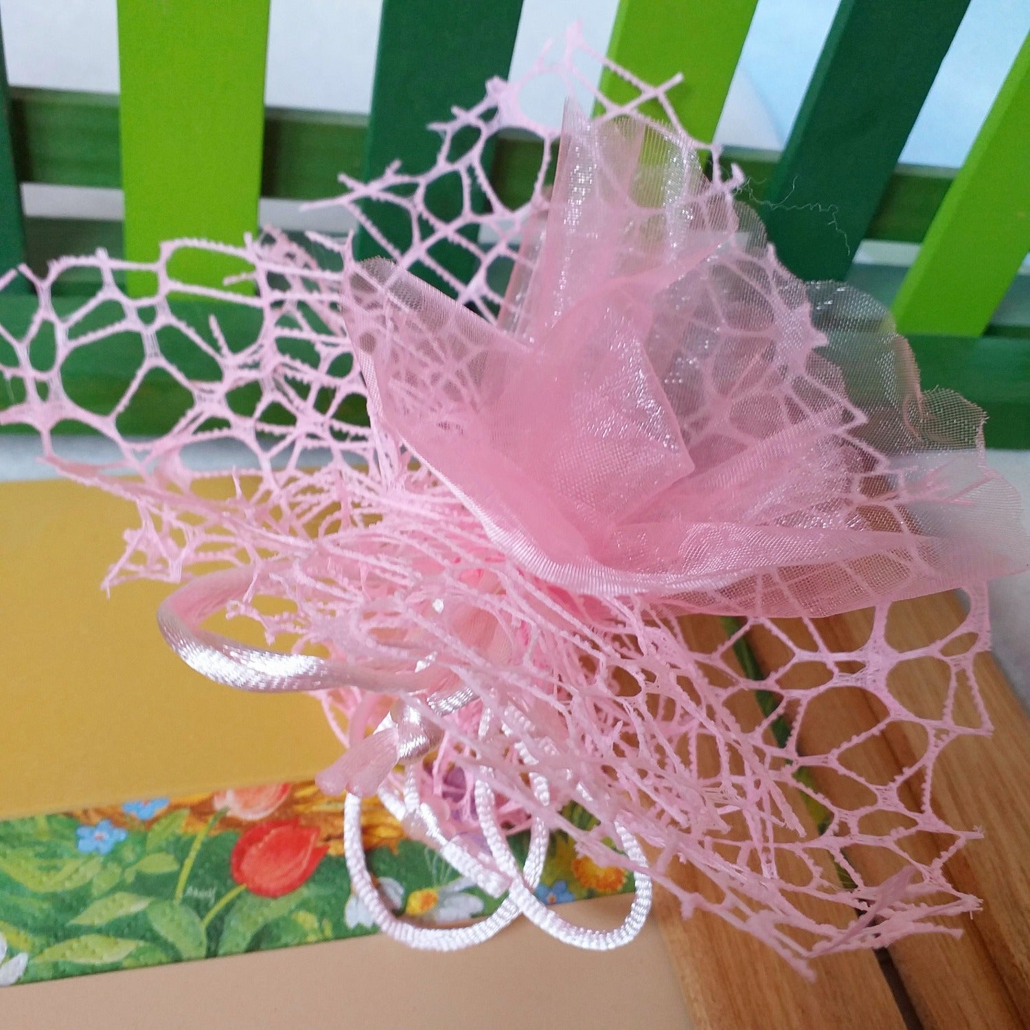 rosa bimba femminuccia nascita battesimo coccarda pompon farfalla tulle organza rete spider pizzo con nastrino tirante uso facile fai da te sacchetti portaconfetti confezionare bomboniere confetti segnaposto packaging fiori secchi profumati lavanda