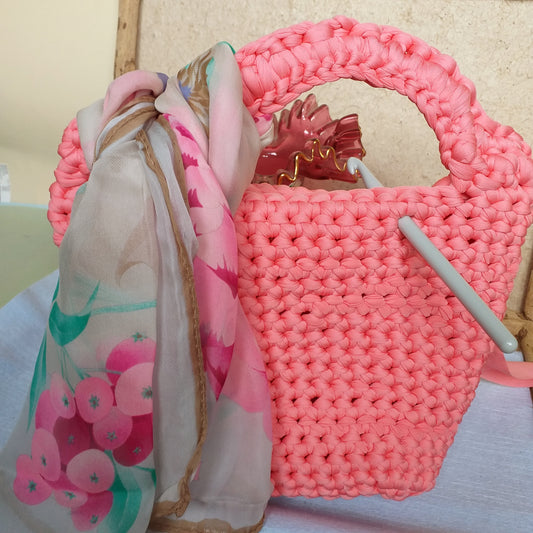 Idea borsa lycra fettuccia uncinetto pochette a cestino con foulard