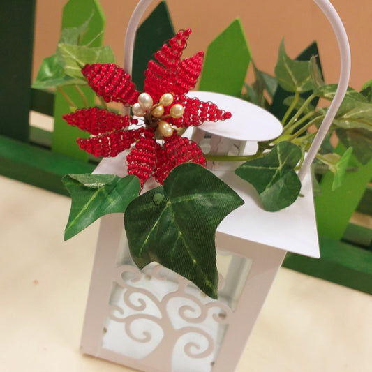 portacandela lanterna metallo bianco decorazione composizione stella di Natale perline fiori