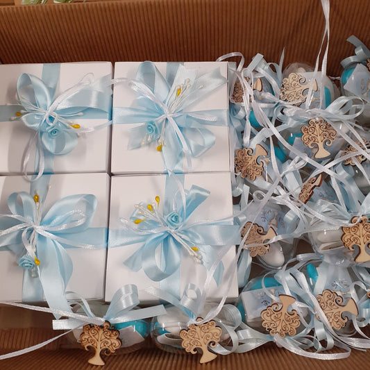 confettata di gemelli per la Prima Comunione bomboniere e segnaposto tema albero della vita