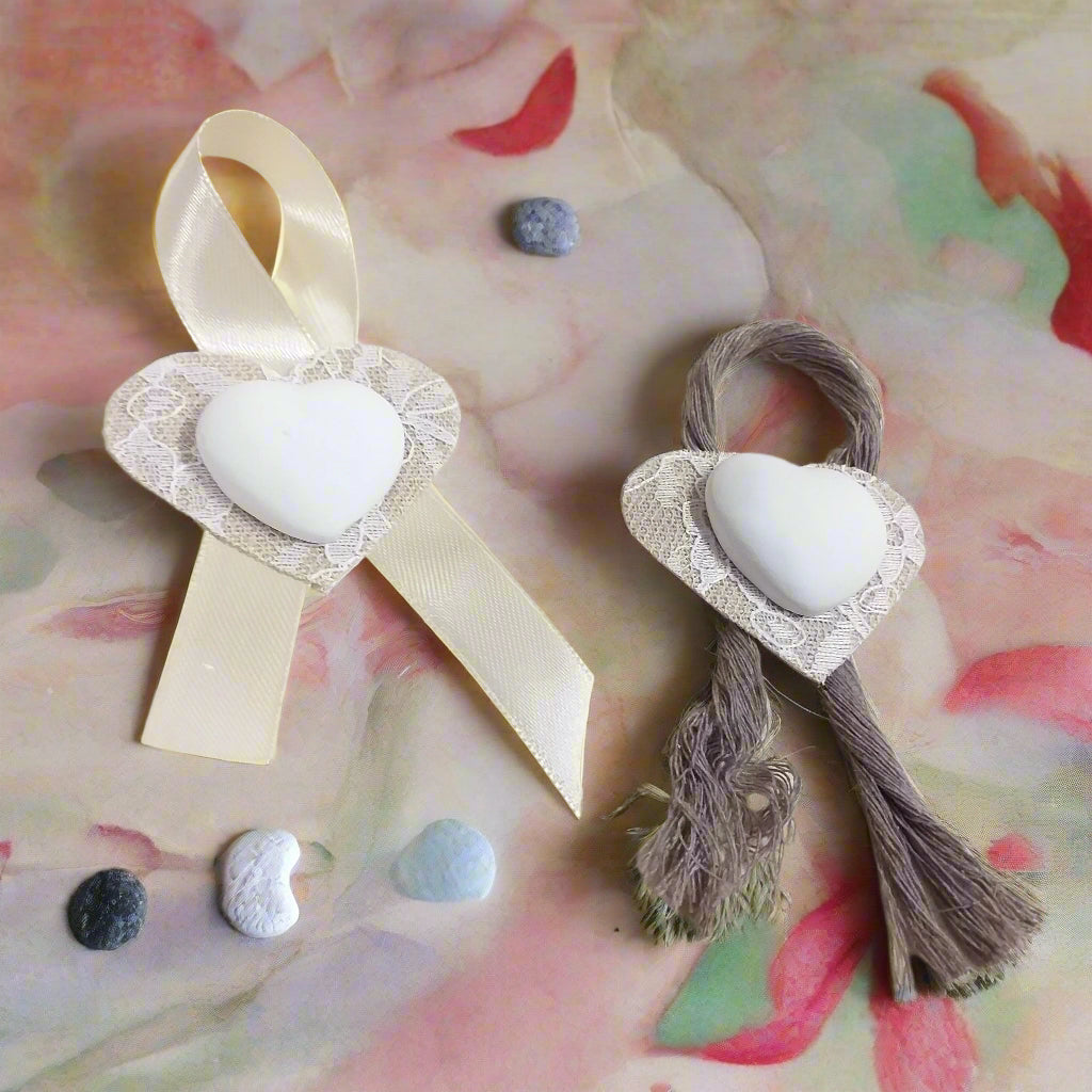 gessetto cuoricino segnaposto matrimonio comunione cresima ristorante con nastro o cordino e pizzo
