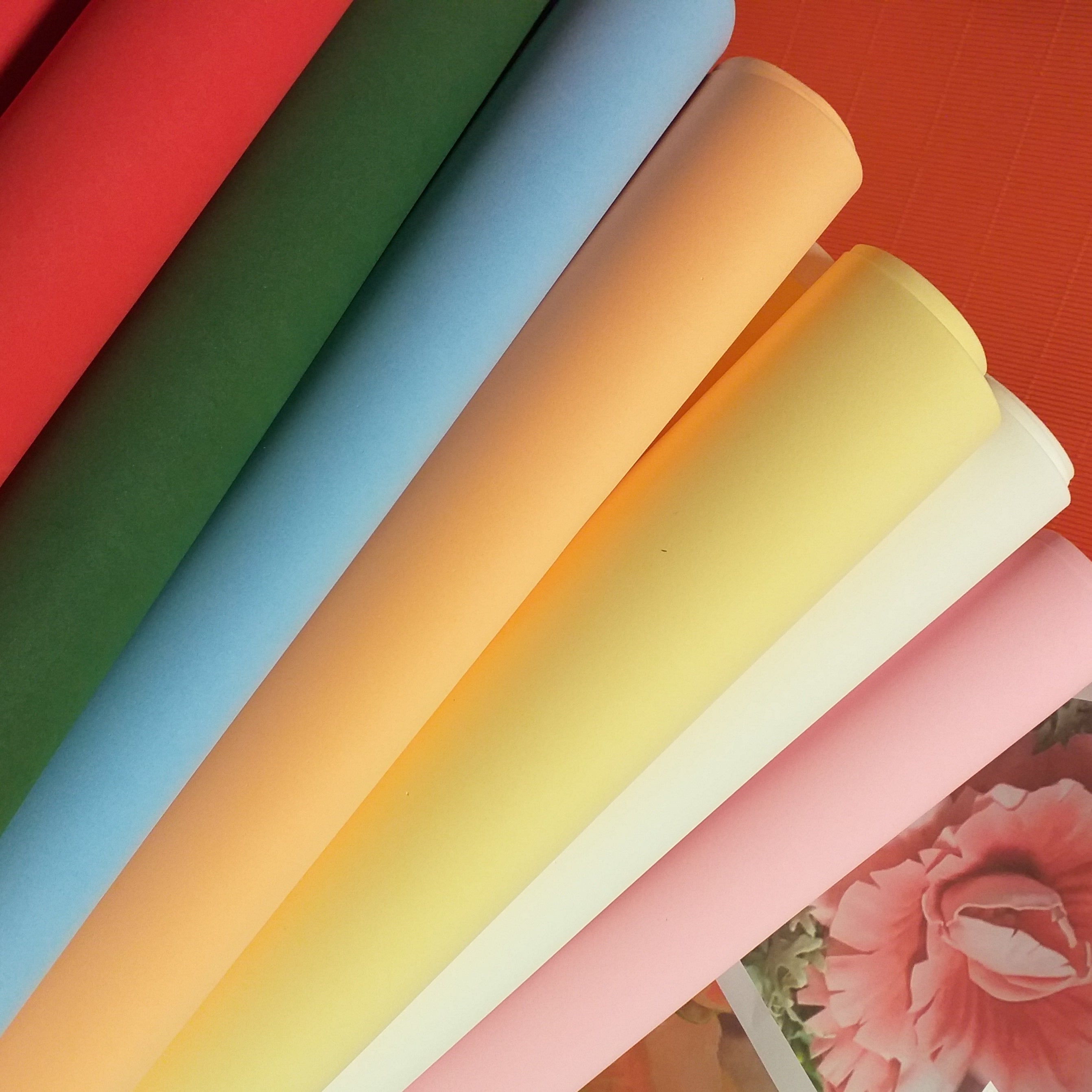 Cuori adesivi colorati di gomma eva per 1,75 €