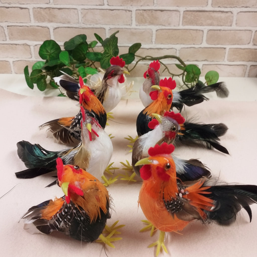 bianco beige arancione colori misti assortiti gallo gallina piume ciniglia statuette gallinacei miniature 8 cm allestimento pollaio decorazioni pasquali addobbi primaverili fai da te vetrine packaging chiudipacco uova sorpresa