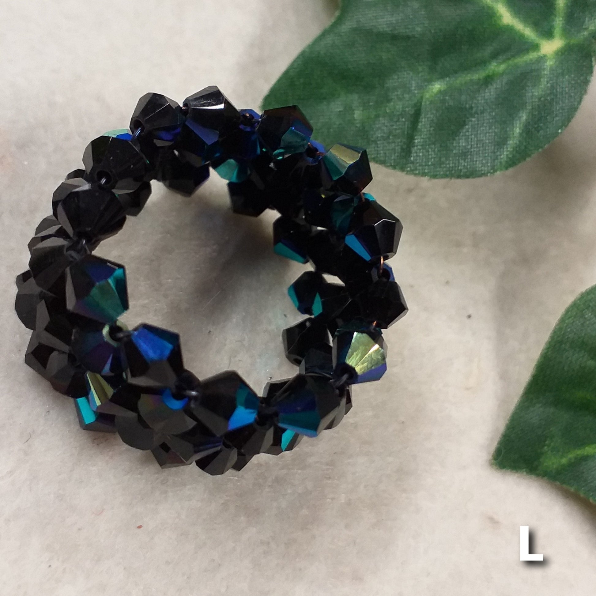 shop anelli artigianali bigiotteria di perline perle pietre intreccio schema tecnica fatti a mano con filo e basi fedina colore nero
