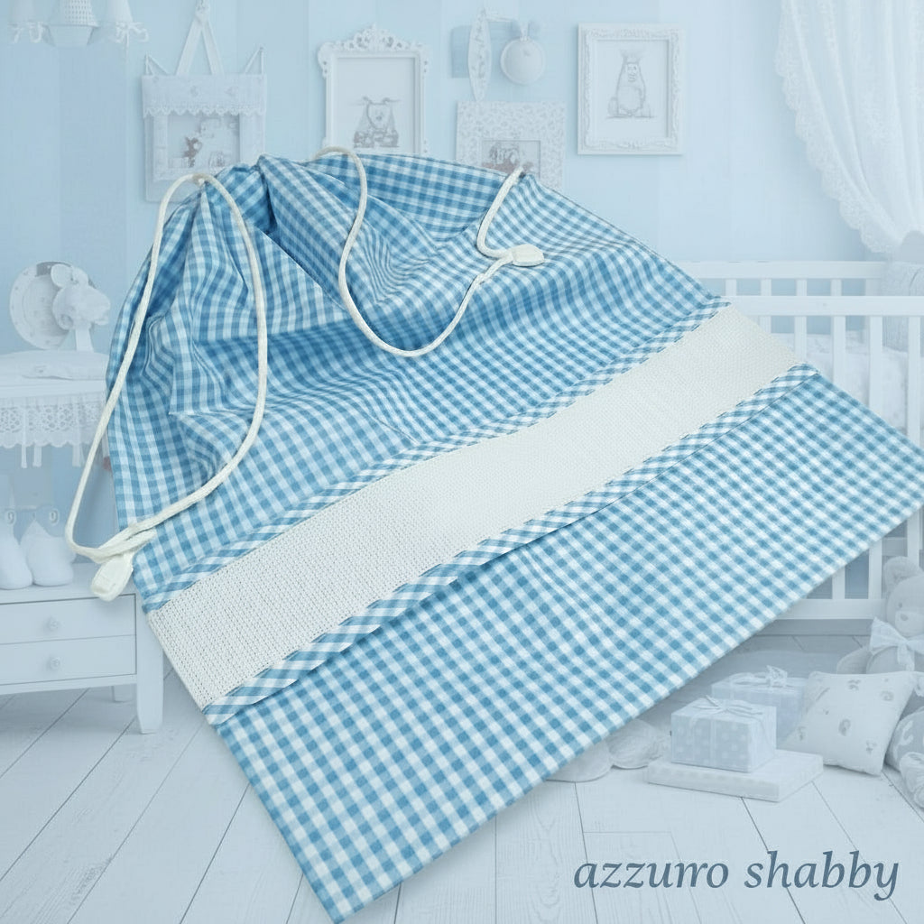 azzurro celeste maschietto bimbo sacchetto di stoffa tessuto con tela aida da ricamare a punto croce, idea per ricamo baby per sacca da asilo