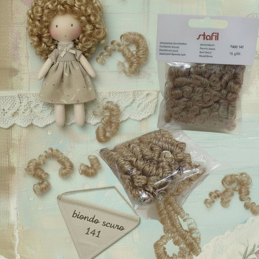 biondo scuro mini boccoli di parrucche capelli sintetici ricci fai da te bambole di pezza uncinetto stoffa amigurumi acconciature angeli angioletti follettine fate dei fiori