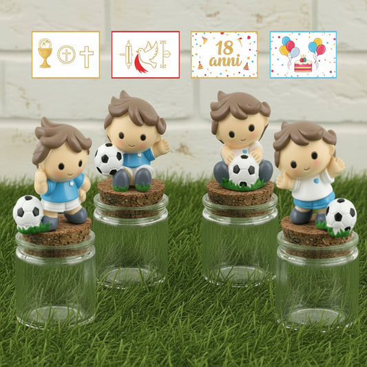 barattolini vasetti tappo sughero  applicazione calcio calciatore con pallone statuetta maglia azzurra Italia da confezionare come bomboniera segnaposto portaconfetti