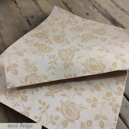 roselline crema beige pannolenci morbido feltro stampato disegnato shabby fantasia uso lavoretti creativi fuoriporta fiocchi nascita coccarde addobbi natalizi decorazioni natale