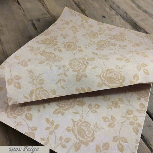 roselline crema beige pannolenci morbido feltro stampato disegnato shabby fantasia uso lavoretti creativi fuoriporta fiocchi nascita coccarde addobbi natalizi decorazioni natale
