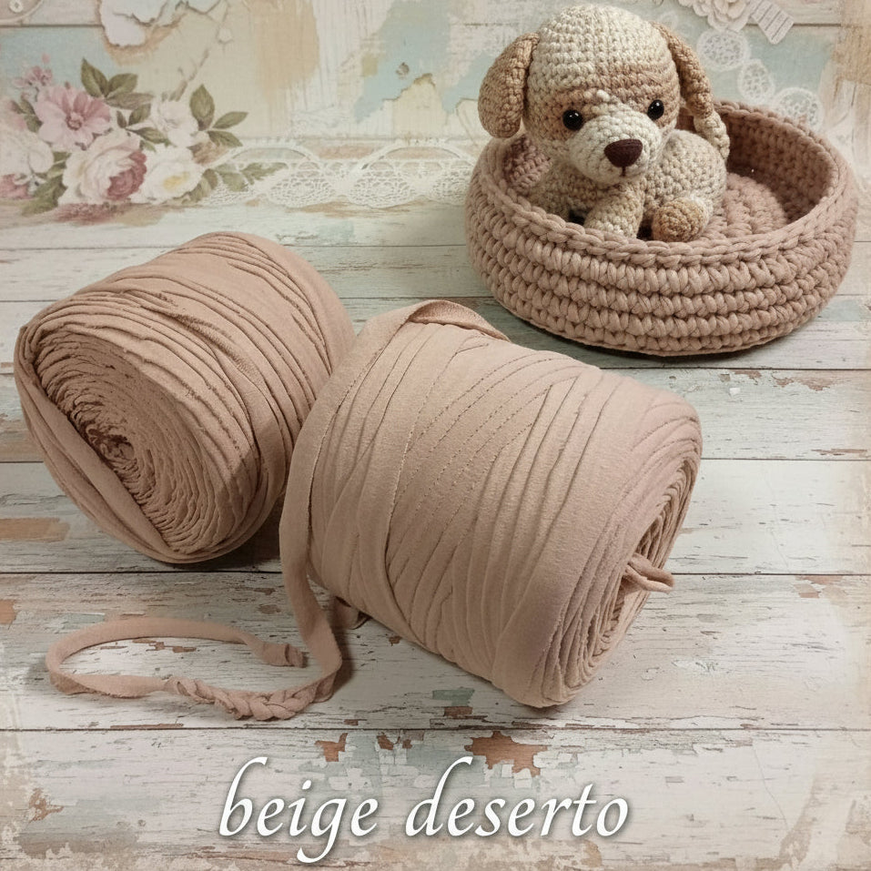 beige deserto Wiggly fettuccia per borse uncinetto crochet bag pochette eco cotone lycra di qualità special edition Cucirini Tre Stelle yarn garne t-shirt colorato moda fashion abbigliamento cestini culle neonati cuccia cane amigurumi
