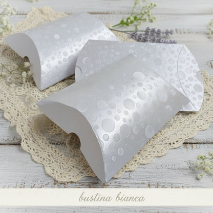 bustina bianca di scatoline portaconfetti bomboniere fai da te cartoncino effetto bollicine uso confezionamento packaging regalini ricordini souvenir confetti