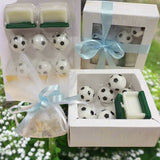 idee originali porta campo da calcio candela palloni bomboniere sport confezionate confetti italiani nastro colori squadre uso ricordini Comunione Cresima 18 anni laurea eventi
