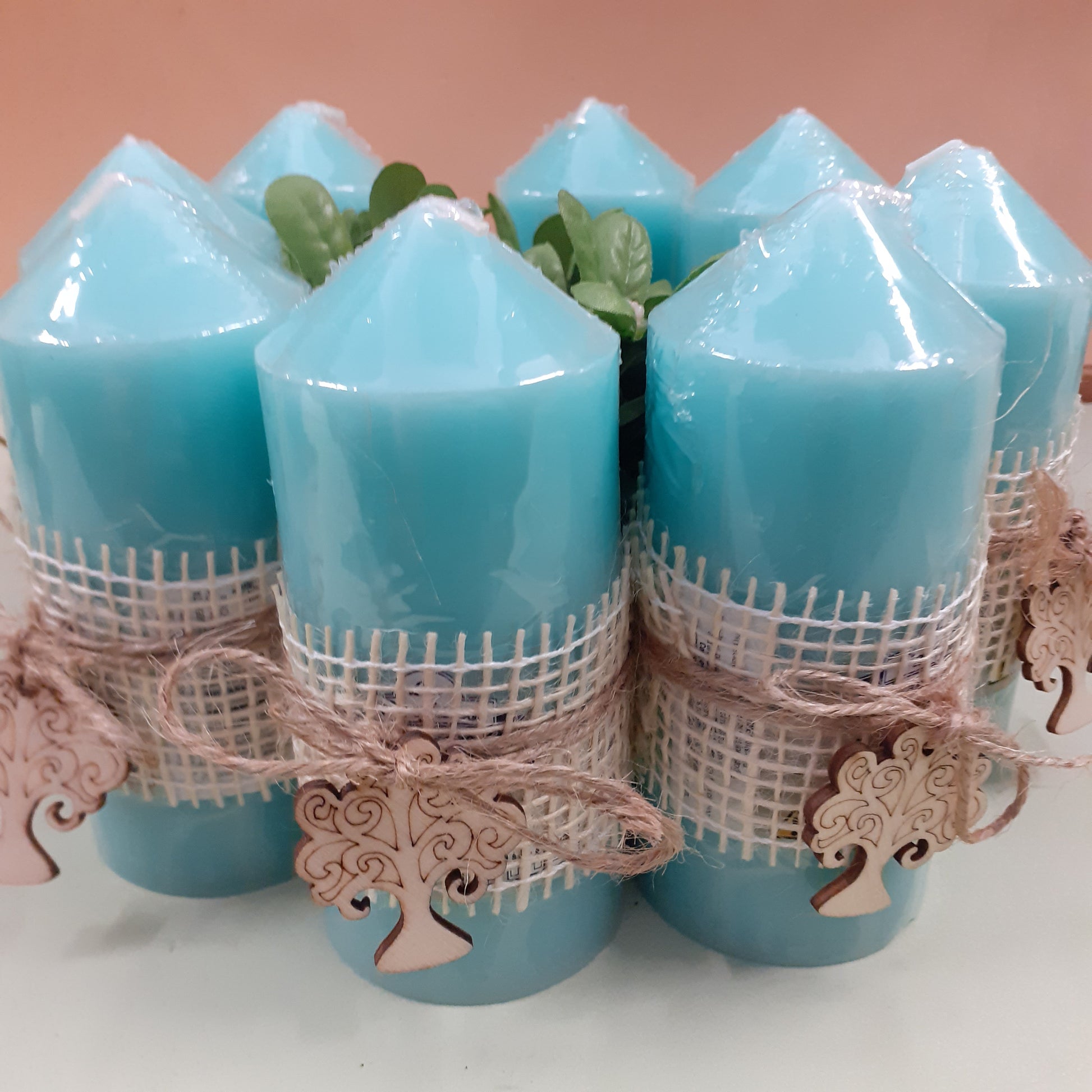 allestimento con vetrina profumatori casa candele profumate menta colore tiffani-pastello confezionate bomboniere packaging green rustico naturale juta corda albero della vita legno