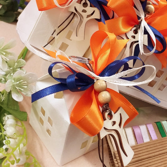 panna arancione blu scatolina portaconfetti casetta chiesetta bomboniere Prima Comunione Santa Cresima portachiavi Croce tau legno confezionata confetti uso ricordini sacri religiosi maestre catechiste