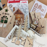 winter house bambola Babbo Natale renna casette natalizie luminose in legno fai da te Villaggio Natale con alberelli  porte finestre lucine led kit da incollare