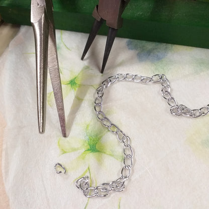 come aprire anellini magline non saldate di biker style catena bigiotteria fai da te metallo colore-argento vendita a metro uso collane orecchini bijoux gioielli di perline