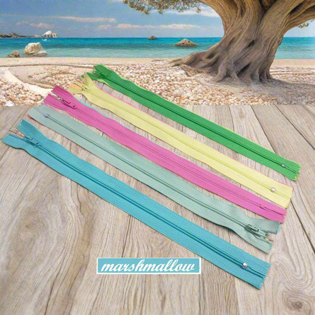 assortimento cerniere colori marshmallow chiusure lampo con zip per borse artigianali fai da te uncinetto lavori con ferri da maglia pochette stoffa clutch bags chunky borsette di cucito creativo