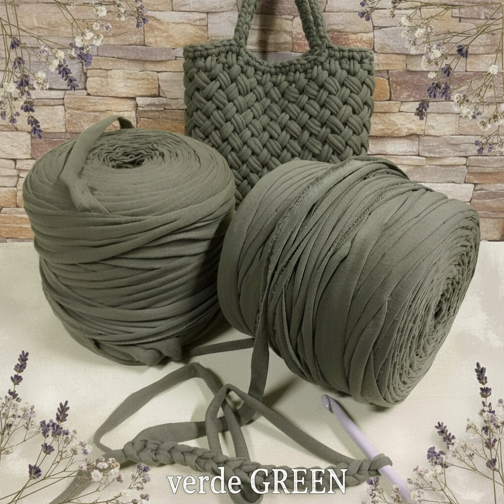 verde green stafil t-shirt garn stretch yarn fettuccia elasticizzata maglina cotone noodles per uncinetto borse crochet bags clutch cestini tappeti cuscini collane braccialetti ceste porta enfant scaldacollo natale