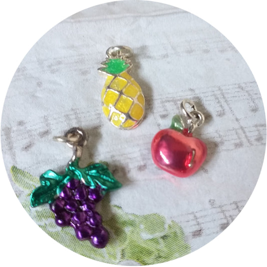 negozio charms ciondoli pendenti di metallo smaltati colorati per bracciali e collane fai da te uso trinkets ciondolini abbellimenti bigiotteria gioielli bijoux di perline