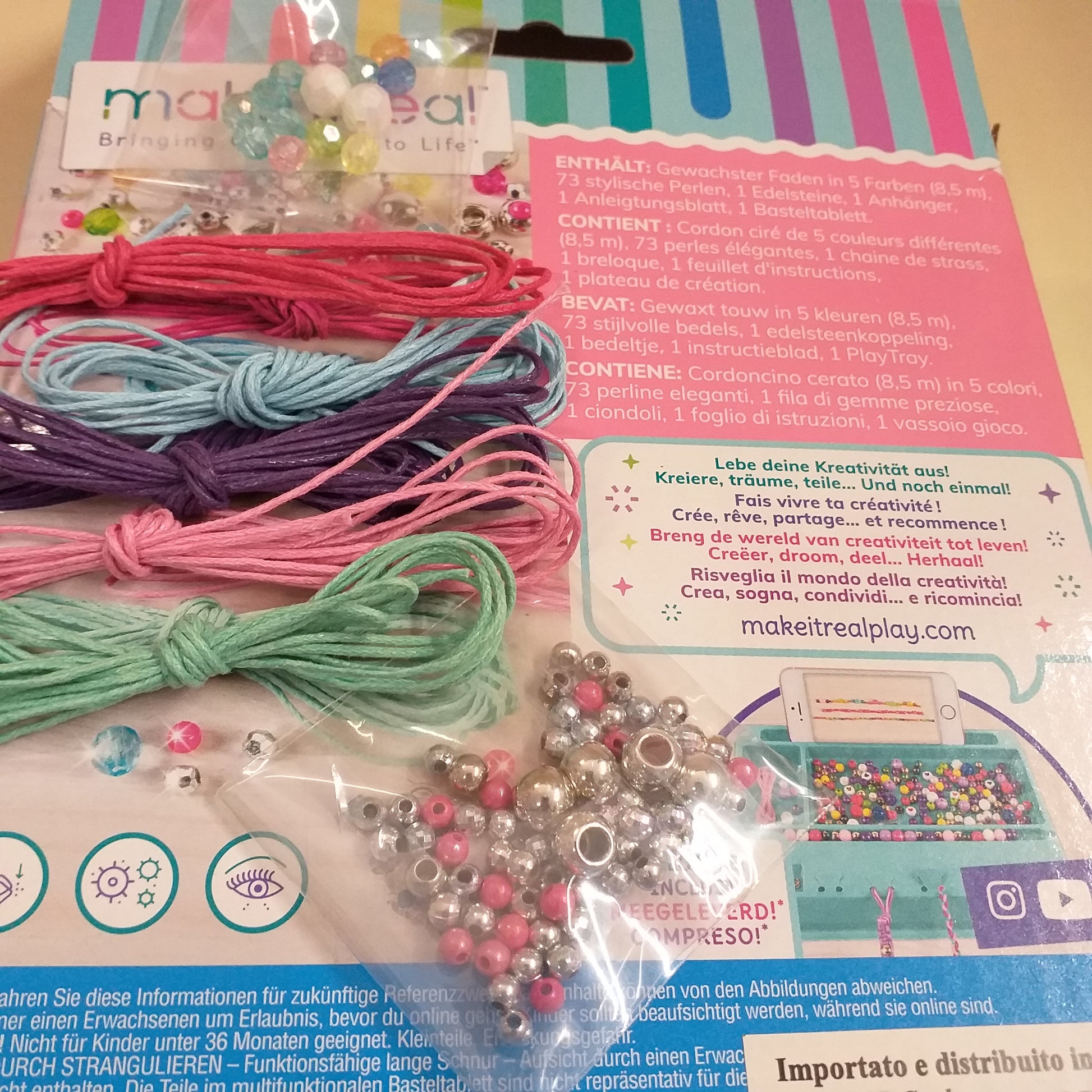 contenuto del kit perline manuale istruzioni schemi creare gioielli bijoux perle gemme cordino fili nodi scoubidou di plastica colorati o cordoncini cotone cerato tavoletta creativa