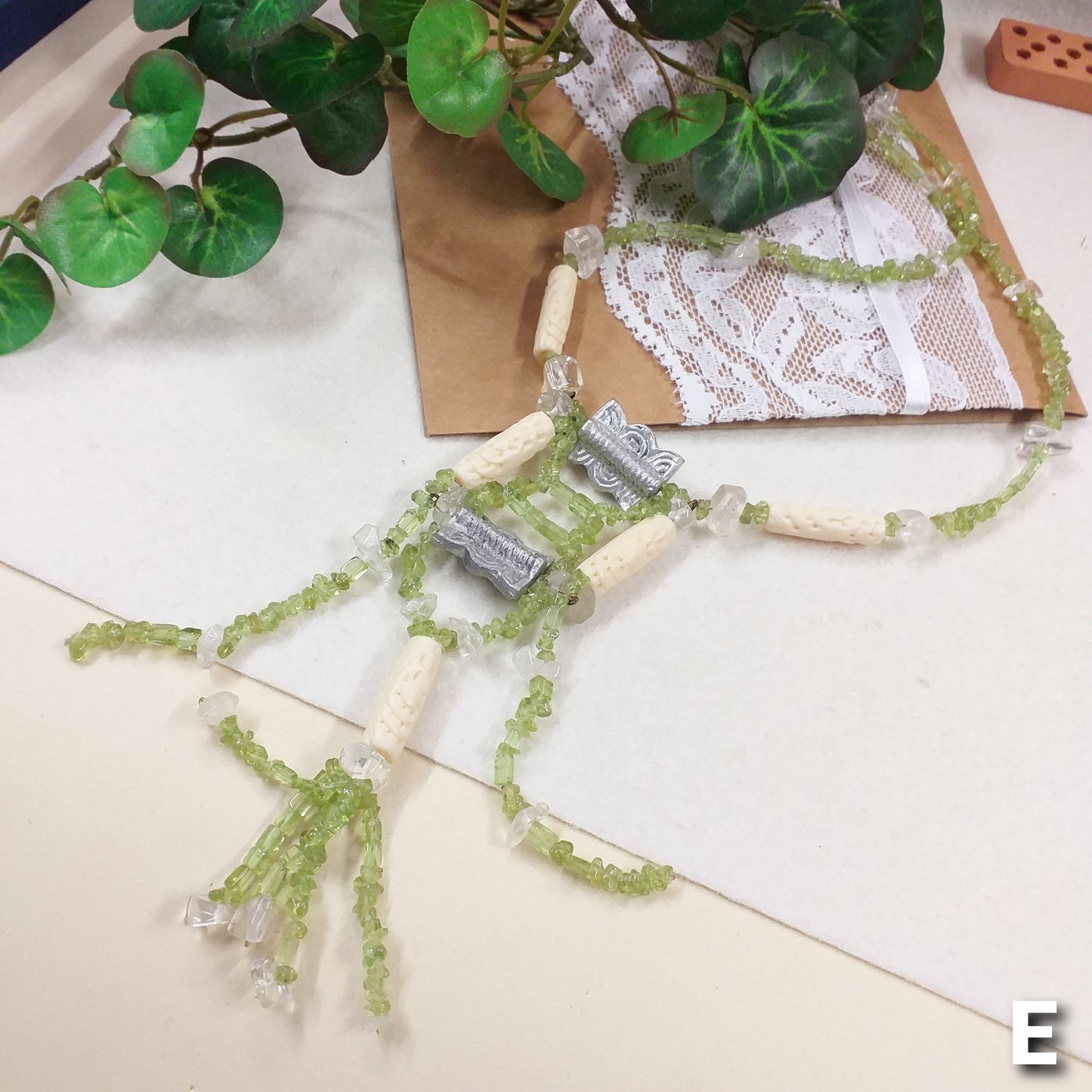 offerta E peridoto tubetti bianchi perle alluminio collane fatte a mano estive con perline particolari veneziane vetro pietre e conteria