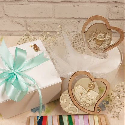 tiffani-pastello e scelta colori per confezionare resina legno cuore Comunione Calice spighe uva simboli bomboniere sacre icone religiose ricordini pensierini sacchetti confetti confezionati o kit fai da te