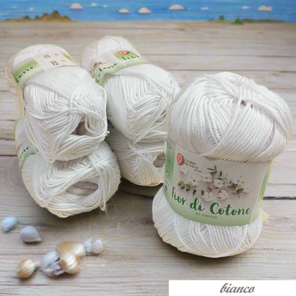 bianco gomitoli filo uncinetto filato cucirini tre stelle fior di cotone grosso art 0360 mercerizzato uso amigurumi pupazzi bambole crochet borse costumi abbigliamento arredamento