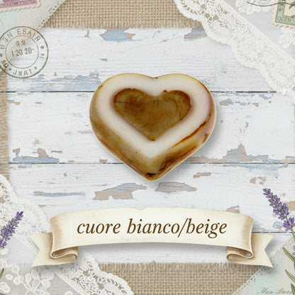 forma cuore colore bianco beige charms ciondoli negozio online vendita perle vetro veneziano decorato molato Murano pendenti fai da te gioielli bijoux di bigiotteria perline collane orecchini