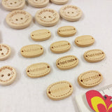 forma ovale etichette legno targhette bottoni decorativi scritta handmade cuoricini uso personalizzare fatto a mano hobbistica bambole di pezza lavori uncinetto maglia borse artigianali