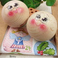Betty faccine di testine legno dipinte disegnate stampate ad uso angioletti bambole visetti fai da te creativo pigotte Natale balocchi natalizi albero