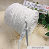 bianco latte vendita peso rotolo 600 g 119911 fettuccia per uncinetto cotone elasticizzata filati Stafil green Noodles stretch uso creare borse zainetto cestini tappeti cuscini arredamento clutch bags cerimonia pochette