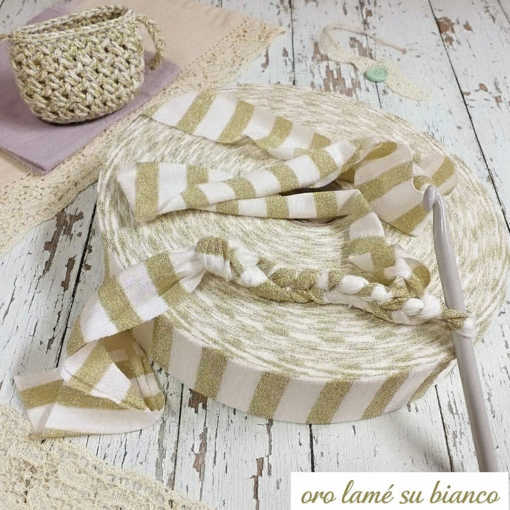 lustrini oro lamè su bianco per feste matrimonio lurex fettuccia lycra elasticizzata glitterata brillantinata per uncinetto borse cestini packaging regalo eleganti borsette clutch bags