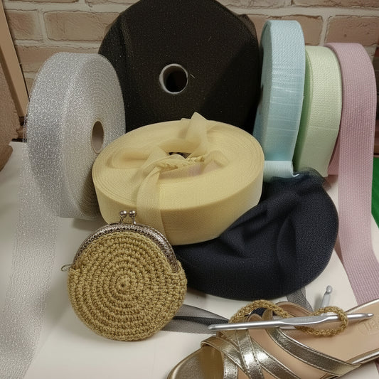 nero argento rosa antico menta glitter oro grigio giallino marrone colori fettuccia lurex glitter brillantinata borse uncinetto pochette borsellino estivo