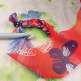 dettagli come lavorare disegno farfalle blu lilla viola rosso fettuccia lycra fantasia larga piatta alta per uncinetto borse cestini cuscini tappeti collane