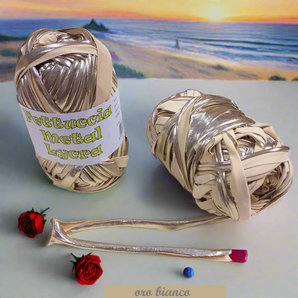 colore 1 oro bianco chiaro Mas lycra metal poliestere elastane 100 grammi 45 metri laminata verniciata similpelle metallizzata lamè lurex fettuccia borse uncinetto crochet clutch bags pochette da cerimonia matrimonio sera regali cestini per handmade ferri maglia gomitolo