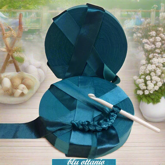 blu ottanio velvet yarn fettuccia velluto borse uncinetto elastica pizze colori autunno inverno 2025 2026 shop online filato clutch bags  uso pochette borsellini porta monete cappelli sciarpe