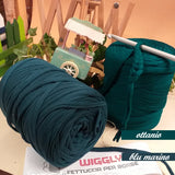 ottanio blu marino Wiggly fettuccia per borse uncinetto crochet bag pochette eco cotone lycra di qualità special edition Cucirini Tre Stelle il filato che vince ai punti yarn garne t-shirt colorato moda fashion abbigliamento e cestini