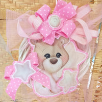 bimba rosa femminuccia fiocco coccarda pannolenci feltro orso bebè neonato con stelle fatto a mano tulle coroncina vimini bianco fuoriporta nascita