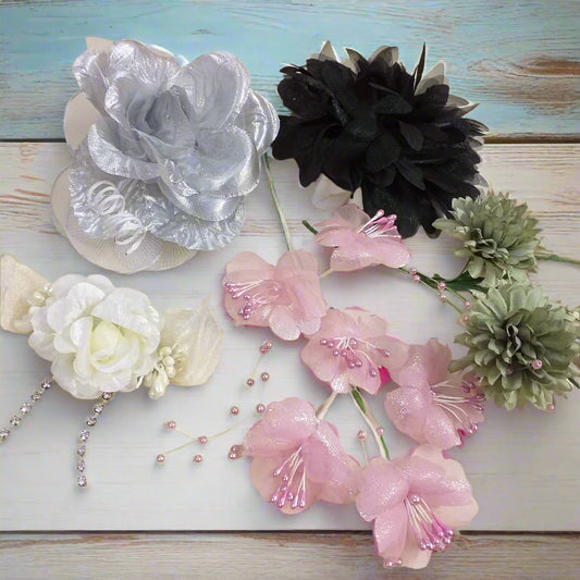 primule rosa rosa bianca verdi salvia fiori di stoffa e tulle organza applicazioni per vestiti bottoniera abiti cappelli borse mare accessori da cucire applicare moda bigiotteria abbigliamento da spiaggia estate